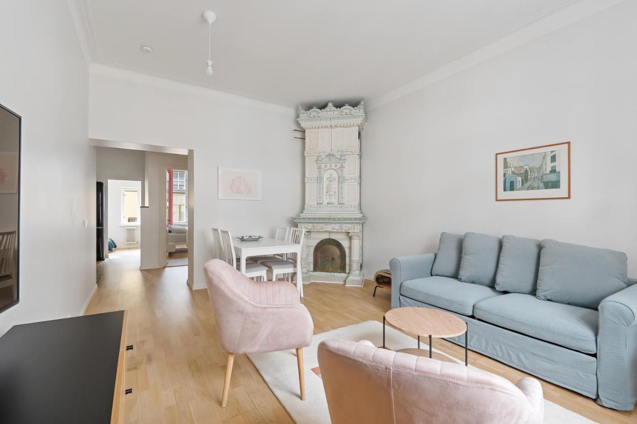 Wehost Fabulous 2Br In Prestigious Punavuori @Iso Roobertinkatu 26 Helsingfors Eksteriør bilde